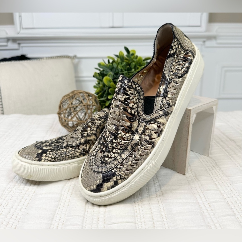 Tory Burch Women’s Huarache 2 Slip-On Sneakers in a Snakeskin Pattern Size 7 1/2